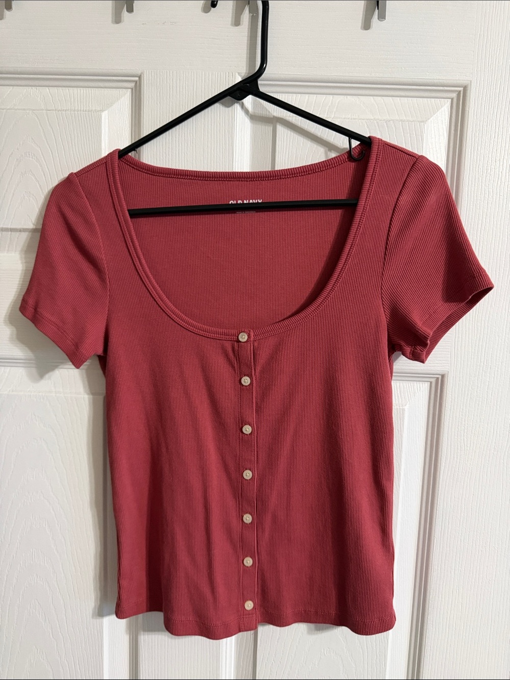 Old Navy Rose Short-Sleeve Scoop Neck Button-Front Top